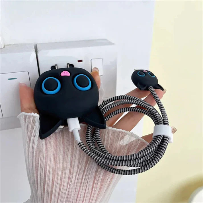 Iphone Charger Case Cover - Black Cat - 4 Piece Set (With Wire Protector)